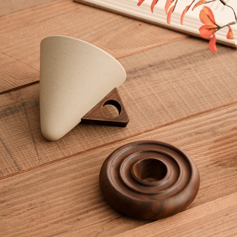 Coarse Ceramic Triangular Cone - огляд і ціна Coffee Tea Essentials