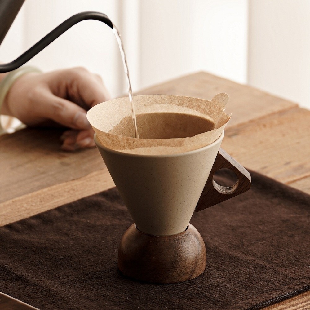 Coarse Ceramic Triangular Cone - огляд і ціна Coffee Tea Essentials