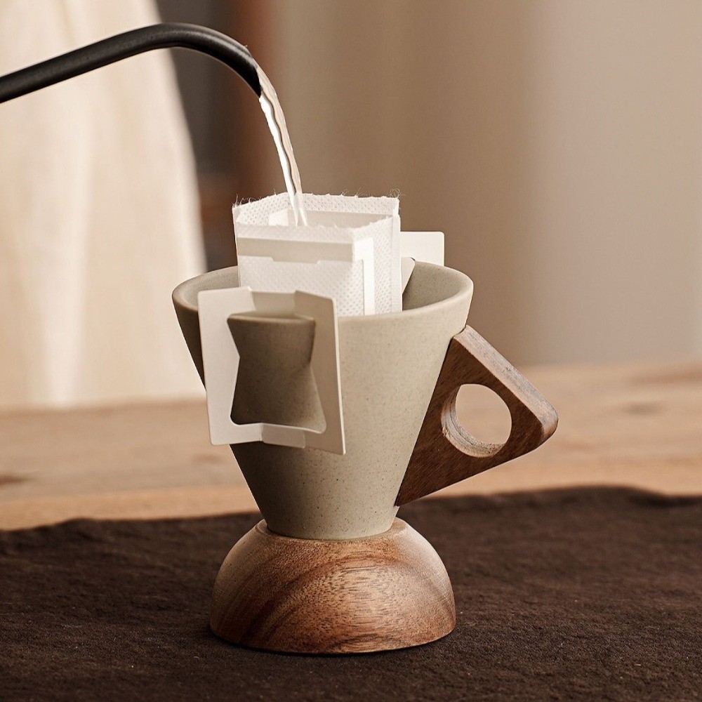 Coarse Ceramic Triangular Cone - огляд і ціна Coffee Tea Essentials